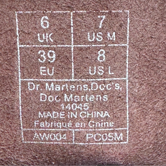 Dr. Martens Vegan 1460 Boots. Size 8 - Picture 7 of 9